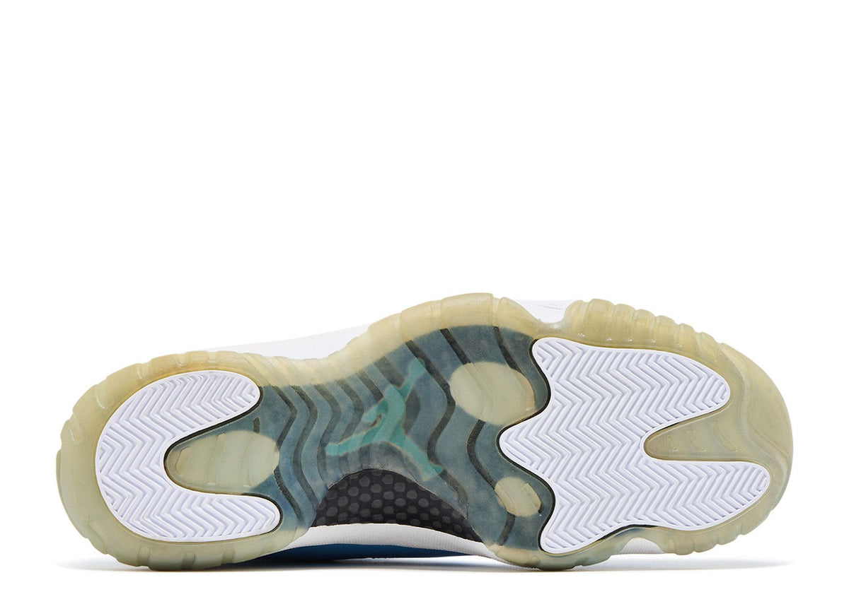 JORDAN 11 RETRO 'PANTONE'
