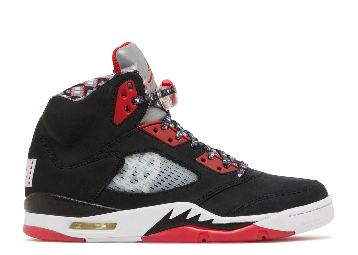 JORDAN 5 RETRO 'QUAI 54' 2021 FRIENDS AND FAMILY