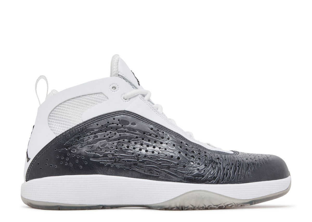 JORDAN 2011 'WHITE BLACK'