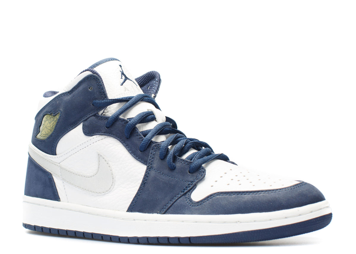 JORDAN 1 RETRO + 'MIDNIGHT NAVY'