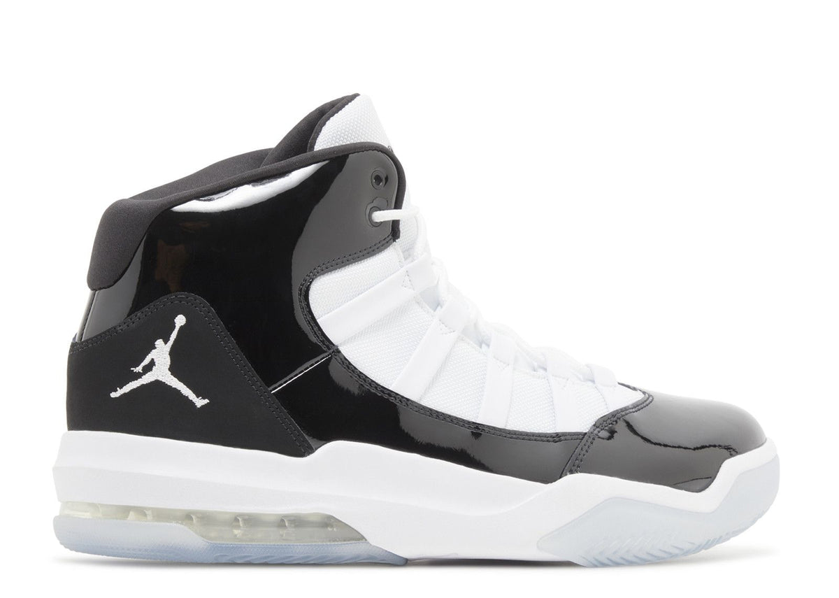 JORDAN MAX AURA 'BLACK WHITE'