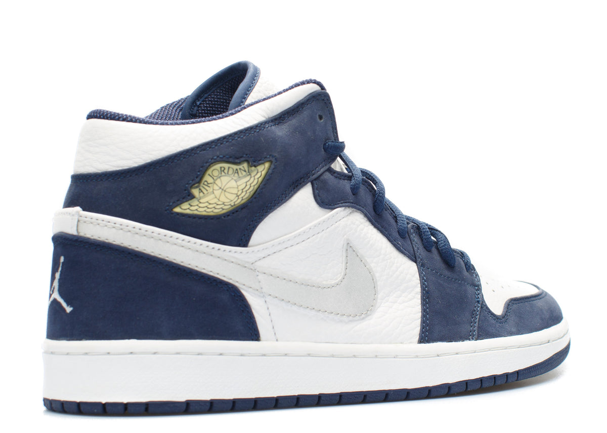 JORDAN 1 RETRO + 'MIDNIGHT NAVY'