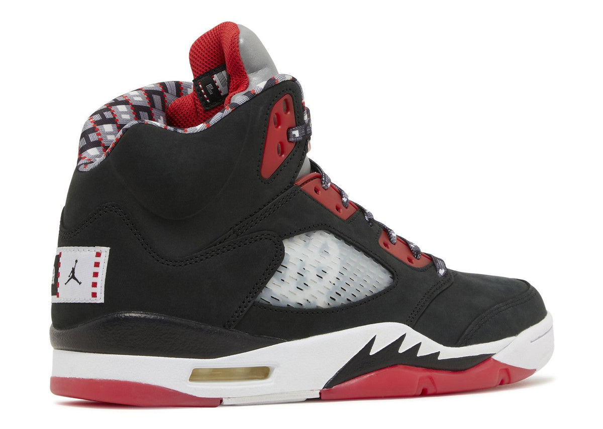 JORDAN 5 RETRO 'QUAI 54' 2021 FRIENDS AND FAMILY