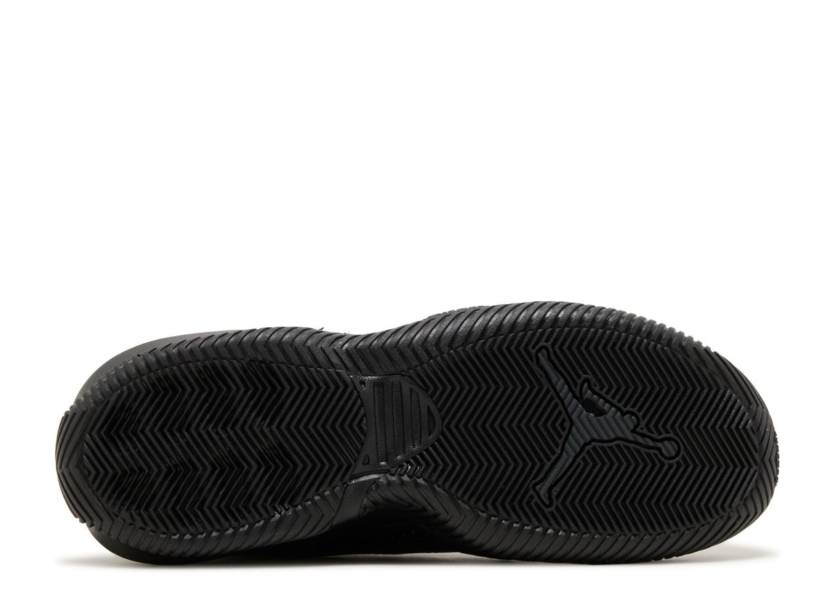 JORDAN STAY LOYAL 2 'BLACK ANTHRACITE'