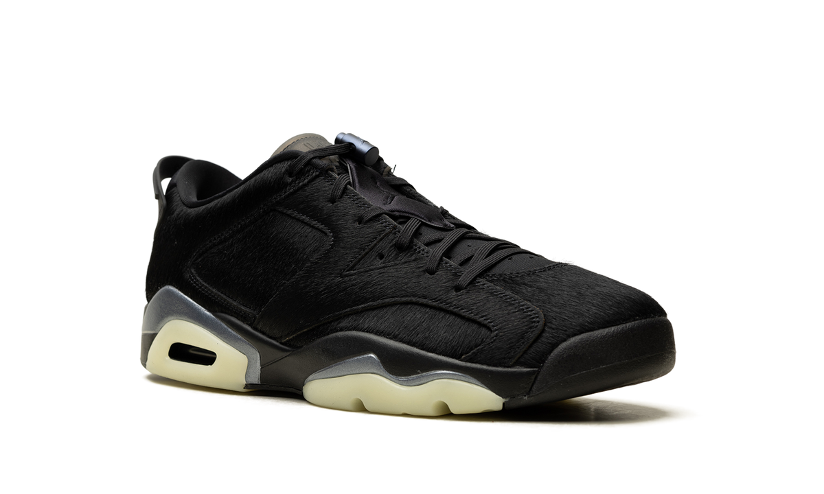Air Jordan 6 WMNS "Blackout" IO9786 001