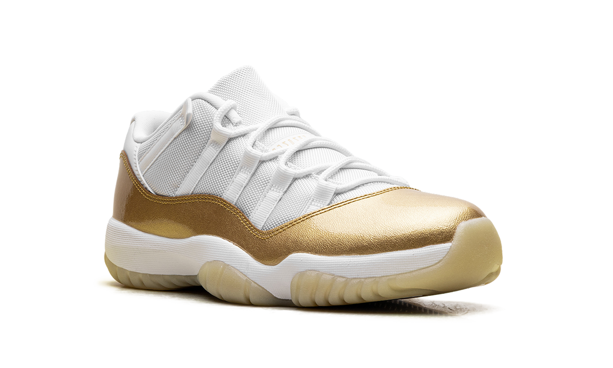 Air Jordan 11 Low WMNS "Mother's Day" AH7860 102