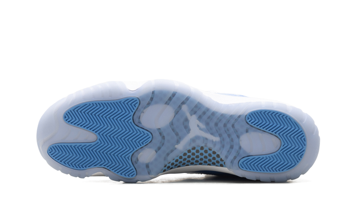 Air Jordan 11 Retro Low "University Blue (2026)" FV5104 100
