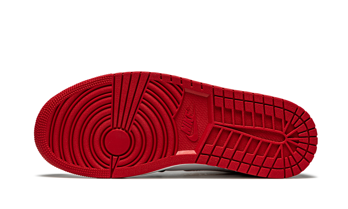 Air Jordan 1 Mid "Metallic Red" 554724 122