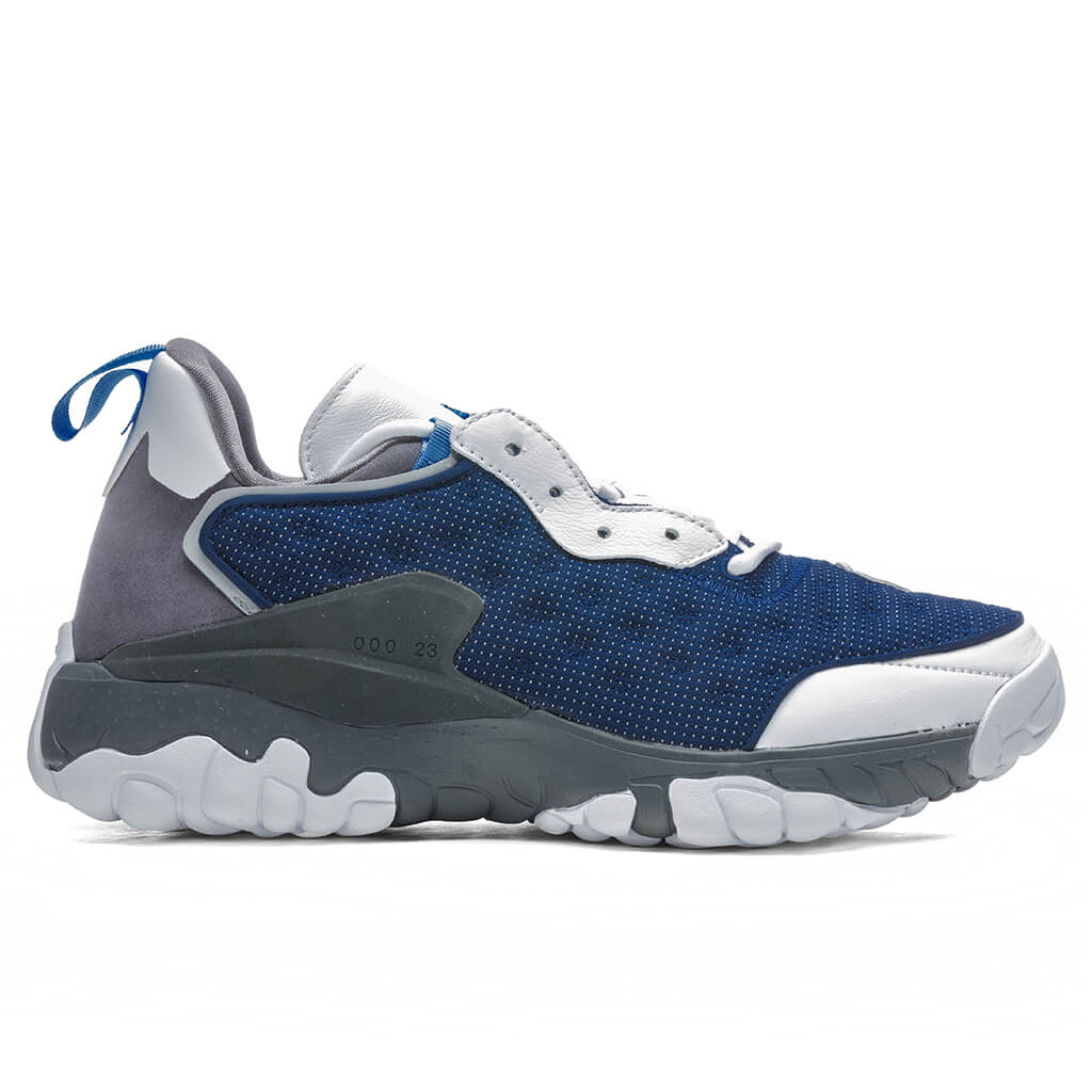 Delta 2 SP 'Flint' - White/University Blue/Iron Grey