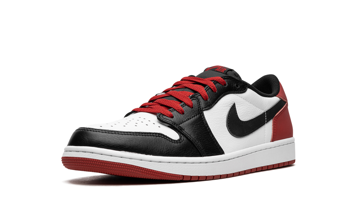 Air Jordan 1 Low OG "Black Toe 2023" CZ0790 106