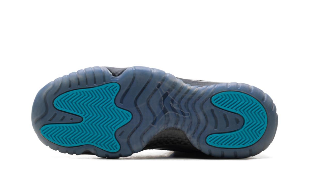 Air Jordan 11 Retro GS "Gamma Blue (2025)" 378038 047