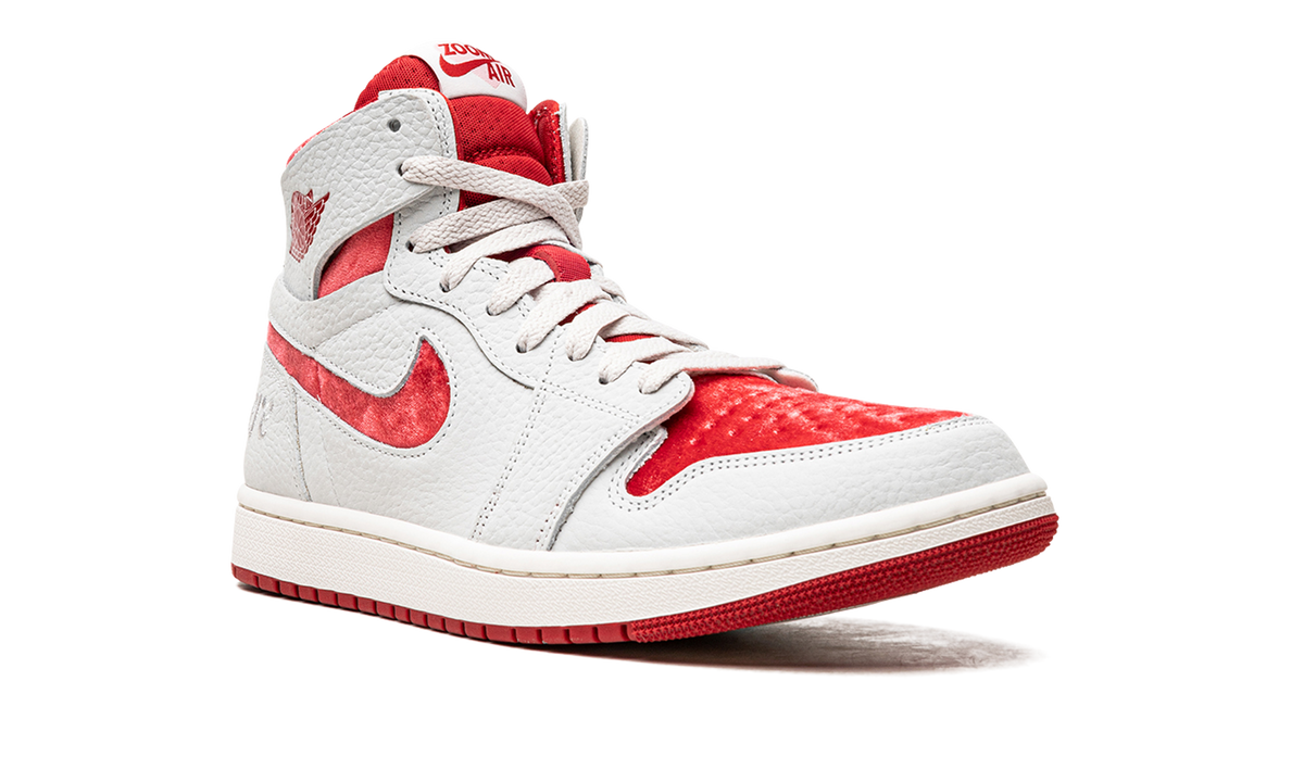 AIR JORDAN 1 ZOOM CMFT 2 High WMNS "Valentine's Day" DV1304 106