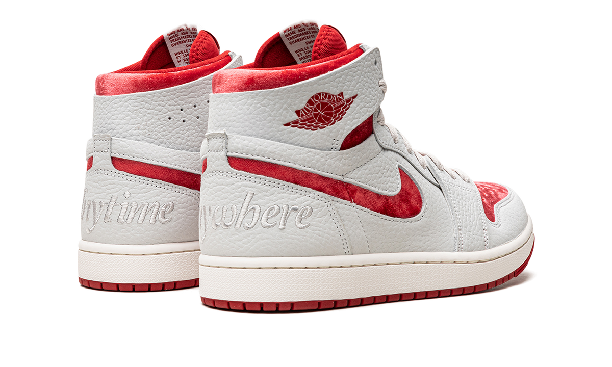 AIR JORDAN 1 ZOOM CMFT 2 High WMNS "Valentine's Day" DV1304 106