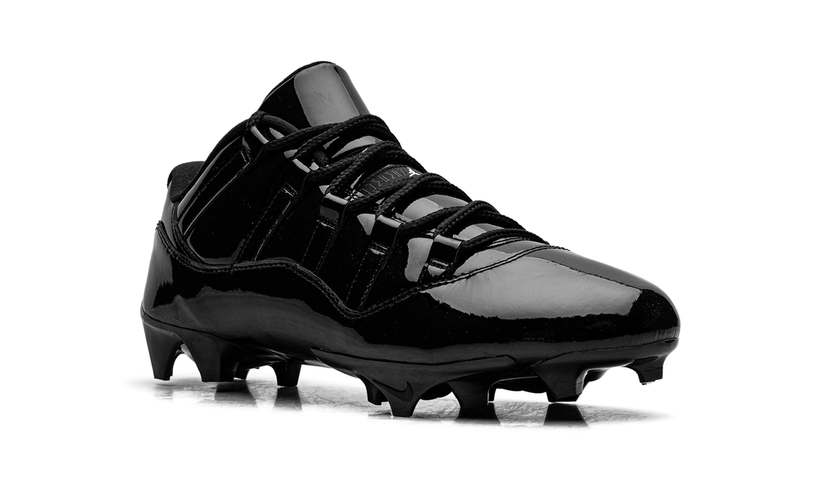 Air Jordan 11 Low TD Cleat "Patent Black" IQ8113 001
