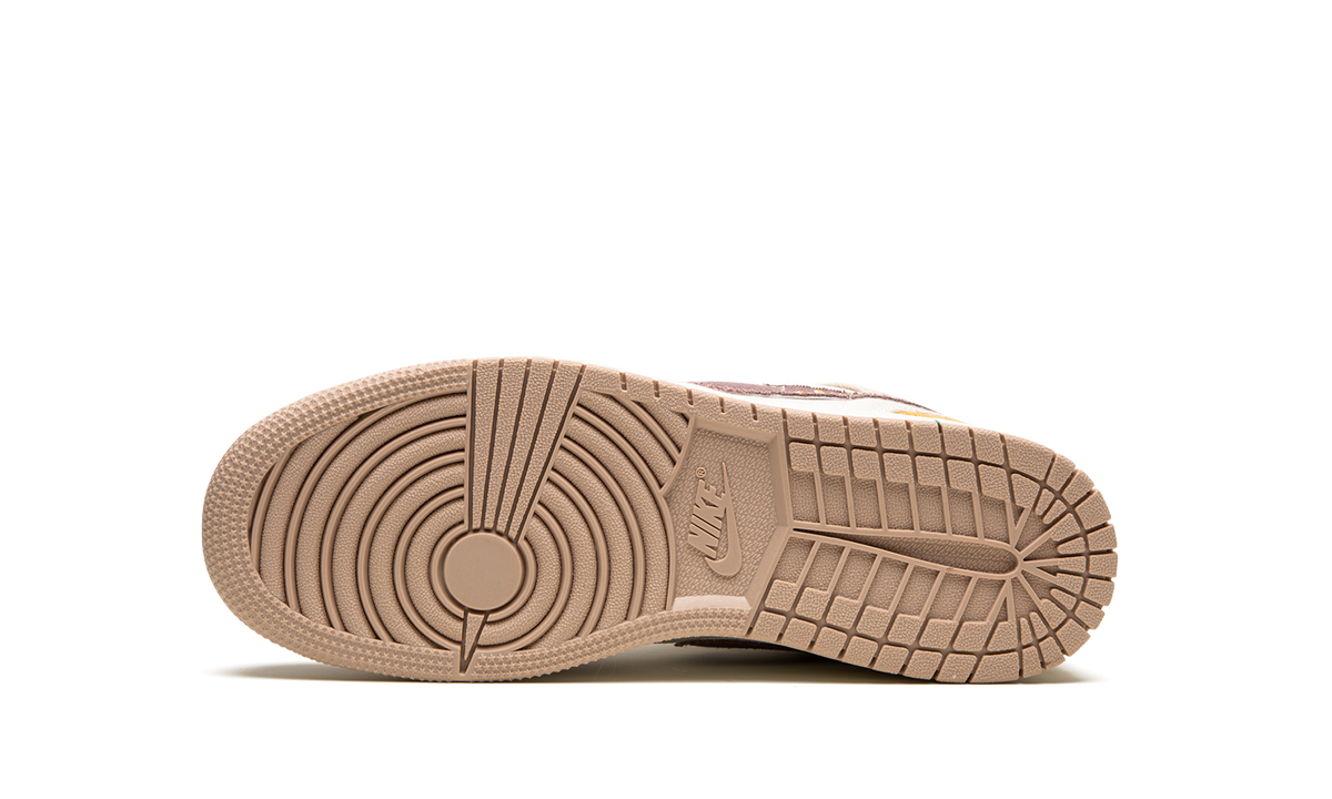 Air Jordan 1 Mid SE Craft GS "Inside Out - Taupe Haze" DZ4466 102