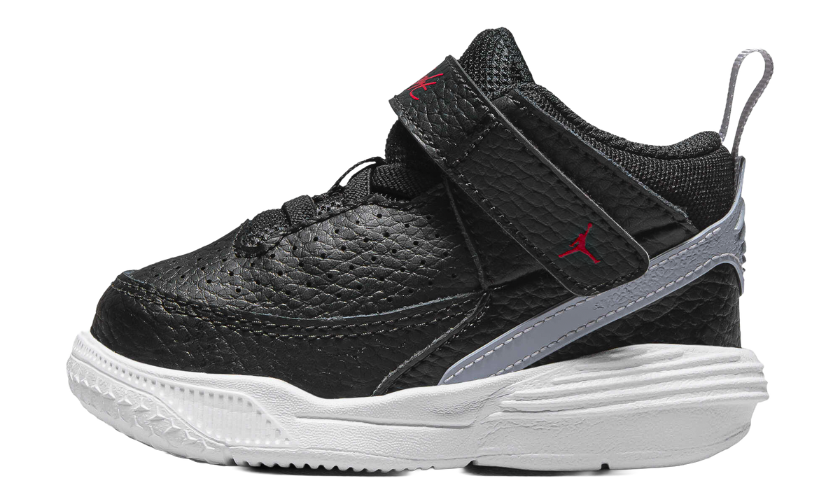 Jordan Max Aura 5 TD "Black White Cement Grey University Red" DZ4355 061