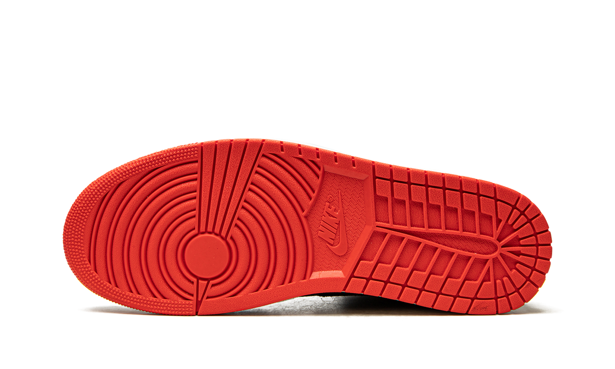 Air Jordan 1 Mid SE "Siempre Familia" DN4904 001