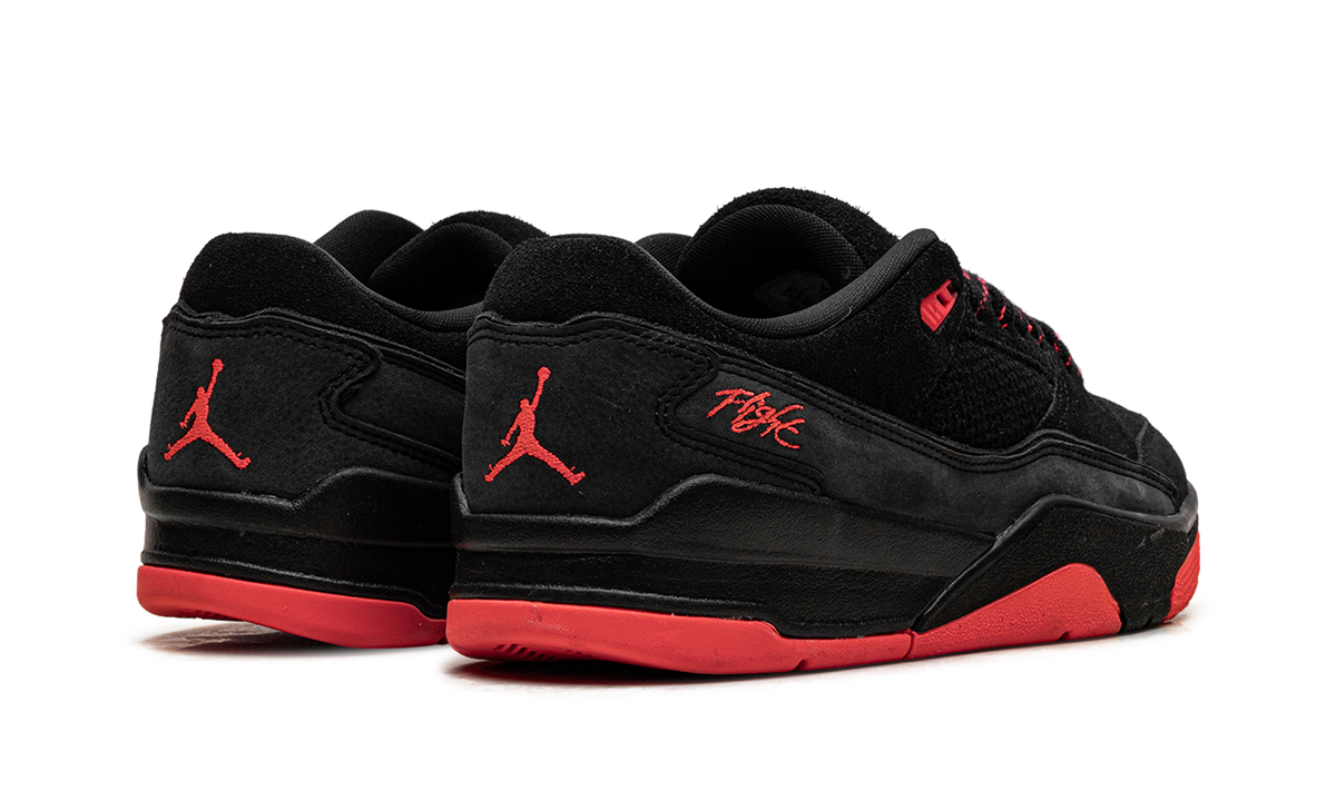 Jordan Flight Court "Black Infrared" HF3255 011