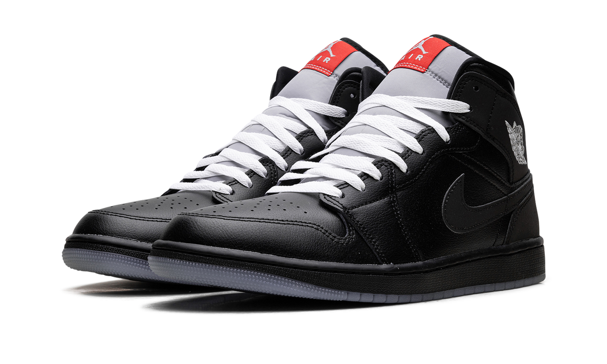 Jordan 1 Mid SE "Black Metallic Reimagined" HV5177 010