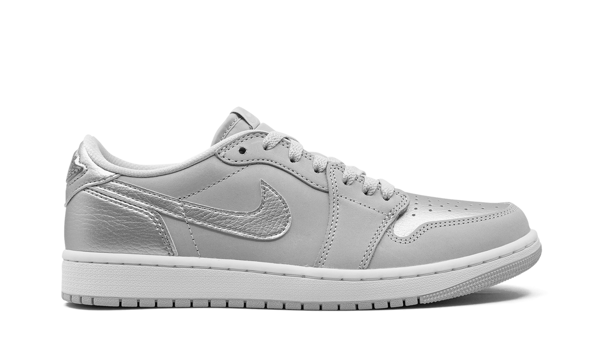 Air Jordan 1 Low "Metallic Silver" CZ0790 002