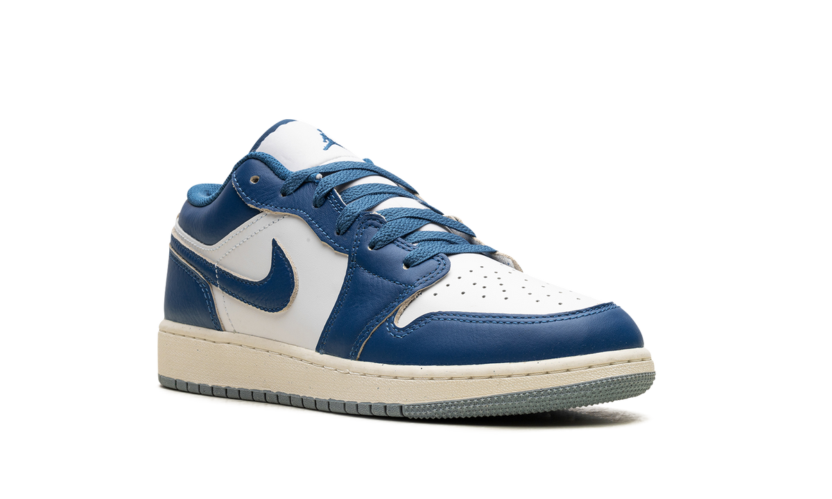 Air Jordan 1 Low GS "Industrial Blue" FN9137 141