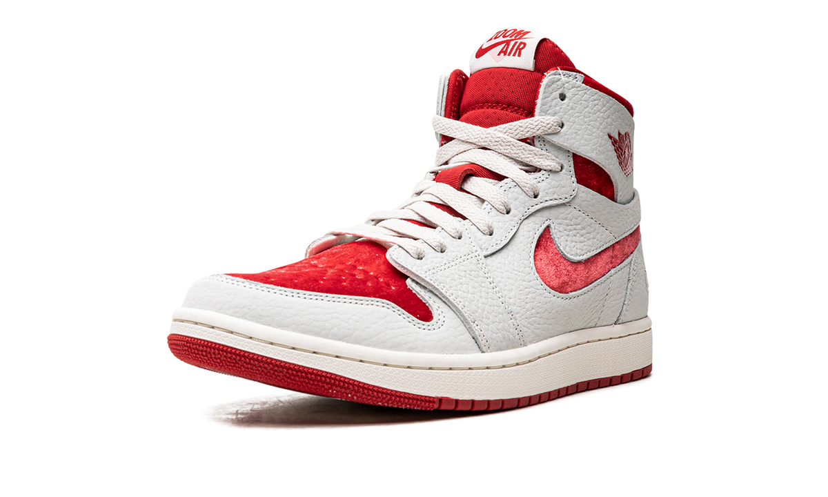 AIR JORDAN 1 ZOOM CMFT 2 High WMNS "Valentine's Day" DV1304 106